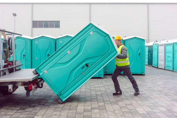 Best Portable bathroom rental  in Alafaya, FL