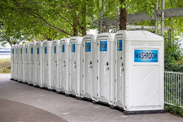 Best Luxury portable toilet rental  in Alafaya, FL